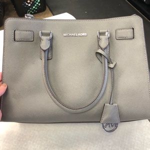 Practically new  Michael Kors bag! BEAUTIFUL 🤩